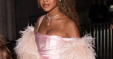 Here is a Turkish text that meets your requirements: Başlık: