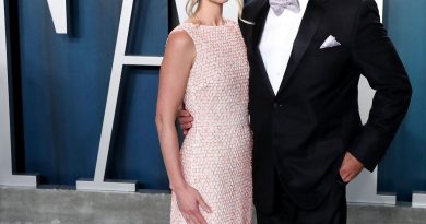 Kelsey Grammer'a 8 Çocuk Born Kelsey Grammer, 70 yaşında ama