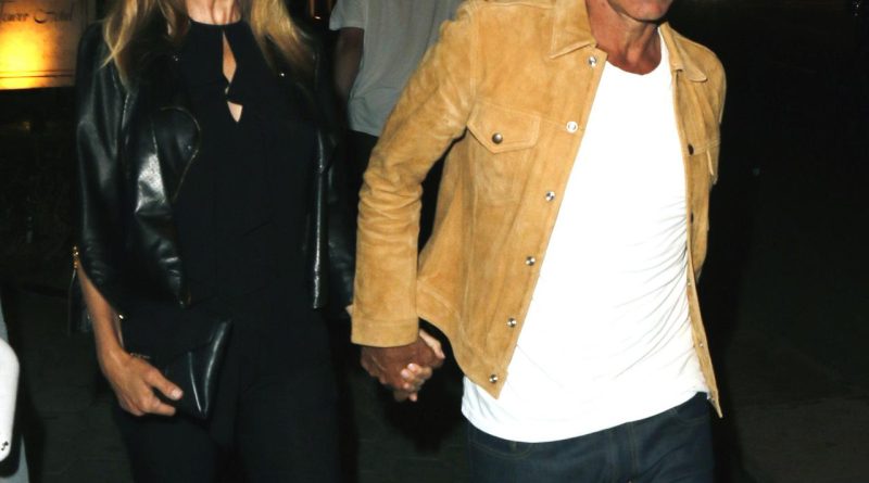 Başlık: Lori Loughlin ve Mossimo Giannulli'nin 28 Yıllık Evlilikleri Bitirme