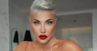 Here is the rewritten content in Turkish: Başlık: Gülşah Saraçoğlu'nu