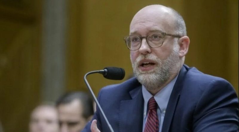 Başlık: Trump ile OMB Direktörü Bir Araya Gelerek Federal Kurumların