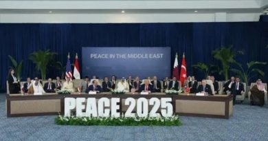 Başlık: Gazze için tarihi zirvede dikkat çeken görüntü: Trump'ın Erdoğan