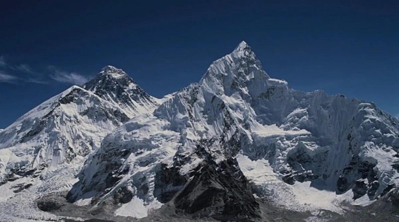 Nepal'de Facianın Eşiğinden Dönüldü Nepal'de Dünyanın En Tehlikeli Dağlarından Biri