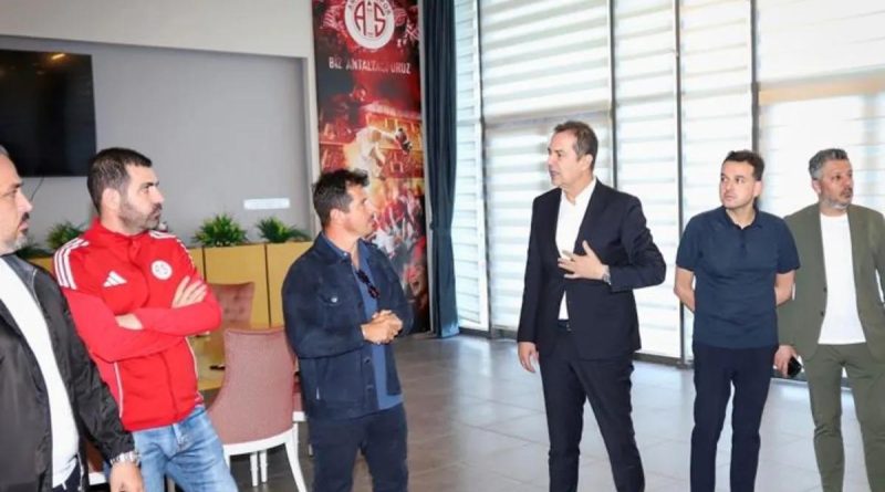 Son Dakika: Antalyaspor'da Emre Belözoğlu Dönemi Sona Erdi Son dakika