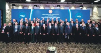 Başlık: Dolmabahçe'de 15 Trilyon Dolarlık Toplantı İçerik: Dolmabahçe'de