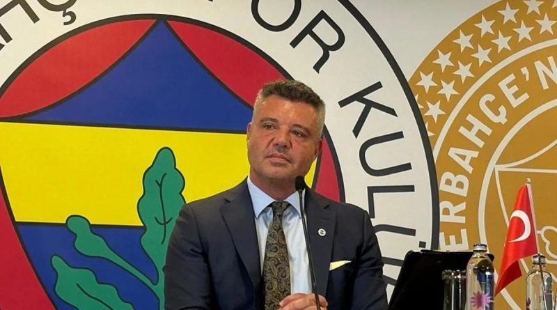 Here is the rewritten text in Turkish: Başlık: Fenerbahçe'de Kader