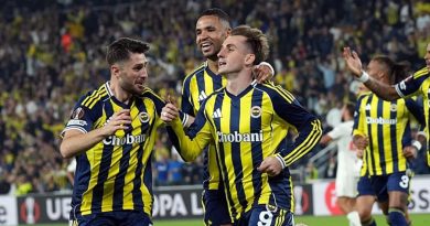 Here is the rewritten text in Turkish: Başlık: Fenerbahçe'de Stuttgart