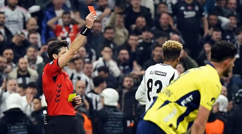 Beşiktaş-Fenerbahçe Derbisinde Kırmızı Kartlar Havada Uçuştu! Son Dakika Spor Haberleri