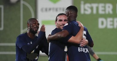 Sarıyer, Ümraniyespor'u 3-1 mağlup etti Sarıyer, Ümraniyespor'