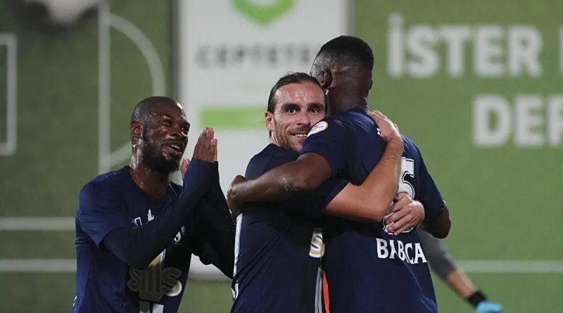 Sarıyer, Ümraniyespor'u 3-1 mağlup etti Sarıyer, Ümraniyespor'