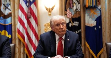 Trump Çin'e Ek Gümrük Vergisi Tehdidi: Anlaşmamaları Halinde Ağır Bedeller