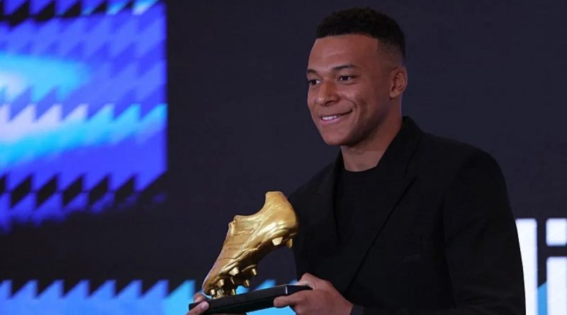 Mbappe, Avrupa Altın Ayakkabı Ödülünü Aldı Kylian Mbappe, Avrupa Altın</