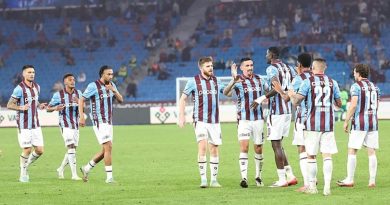 Trabzonspor, Kayserispor'u 4-0 mağlup etti Trabzonspor'un doludizgin galibiyeti!</