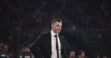 Here is a Turkish text that meets your requirements: Başlık: