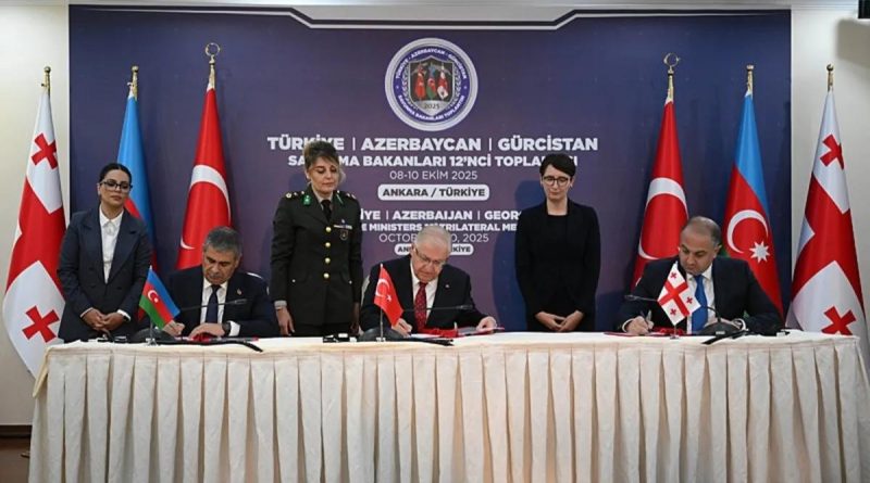 Here is the rewritten text in Turkish: Başlık: Türkiye-Azerbaycan-Gürcistan Üçlü