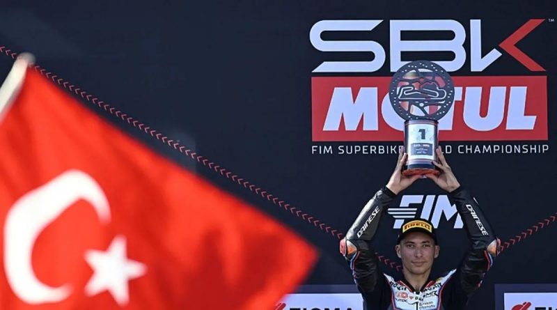 Toprak Razgatlıoğlu, Portekiz'de Şampiyonluk için Büyük Avantaj Yakaladı Milli Motosikletçi