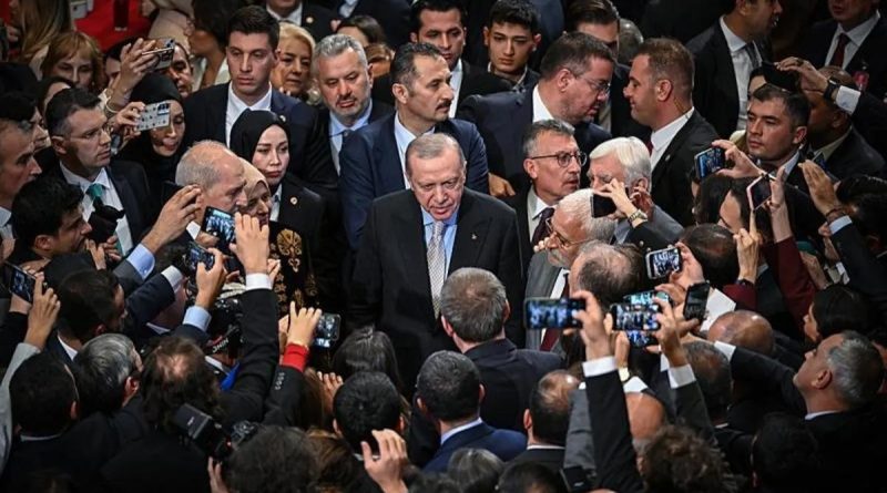 Here is the rewritten text in Turkish: Başlık: F-35'lerin parasını