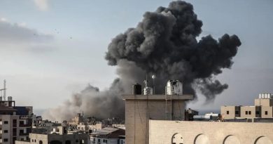 Gazze'de Canlılar Kaybediliyor: İsrail'in Saldırıları Devam Ediyor Gazze Şeridi'ne