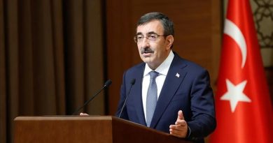 Başlık: TL'ye olan güven arttı: Cumhurbaşkanı Yardımcısı Yılmaz Türk Lirası'na