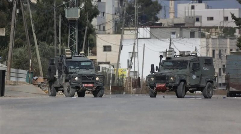 Here is a Turkish text that meets your requirements: Başlık: