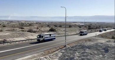 Türk Vatandaşları Batı Şeria Sınır Kapına Ulaştı Türk Vatandaşlarının İsrail'den