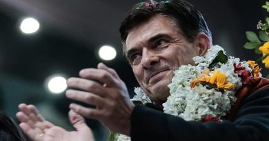 Here is the rewritten content in Turkish: Başlık: Bolivya'da Merkez