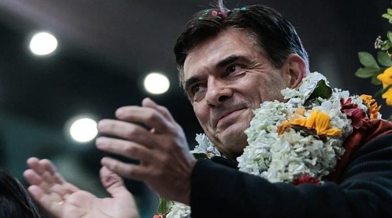 Here is the rewritten content in Turkish: Başlık: Bolivya'da Merkez