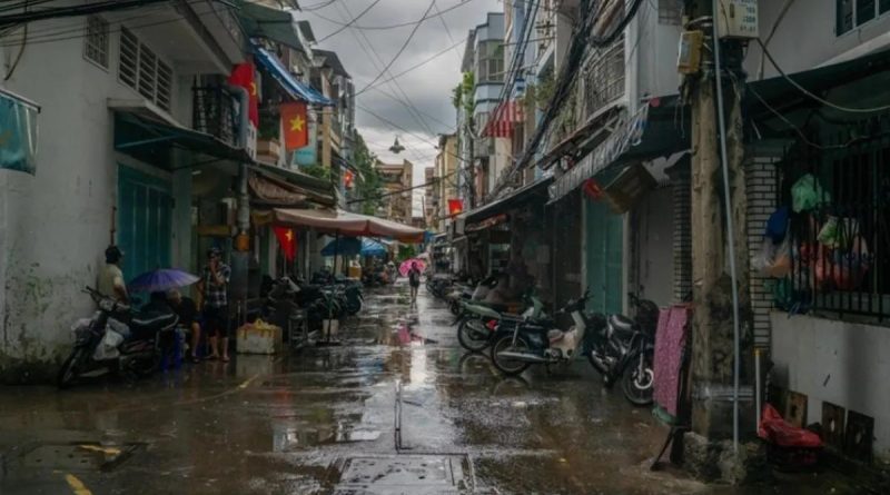 Vietnam'da Tayfunun Bilançosu Ağırlaşıyor Vietnam'da Tayfunun B