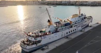 AP Milletvekili Camara Yarın Ürdün'e Gönderilecek Ürdün'e Gönderilecek Bölgesel barış