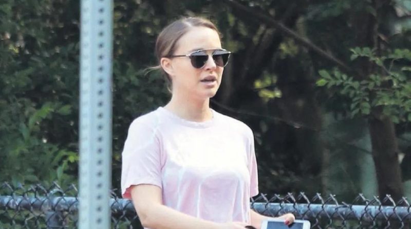 Natalie Portman, Sarıyer'de Kahvaltı Yaparak Tatilini Başlattı Natalie Portman</