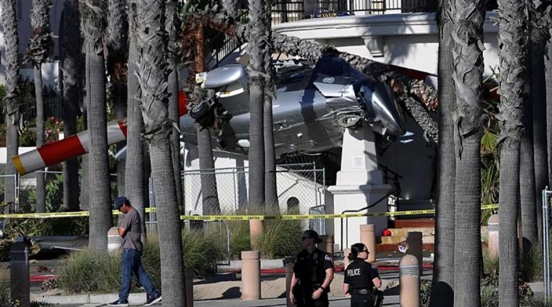 Here is the rewritten text in Turkish: Başlık: Helikopter Sahildeki