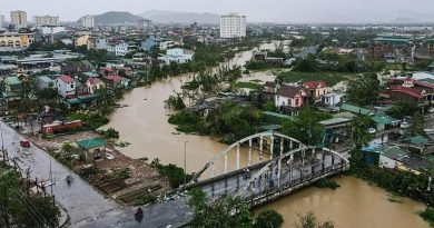 Tayland'da Bualoi Tayfunu'nun Neden Olduğu Bilanço Ağırlaşıyor Tayland'da Sel ve