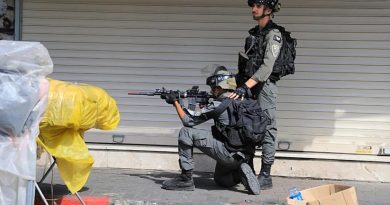 İşgalci İsrail askerlerinin Batı Şeria'da Filistinlileri yaraladığı İsrail askerlerinin</