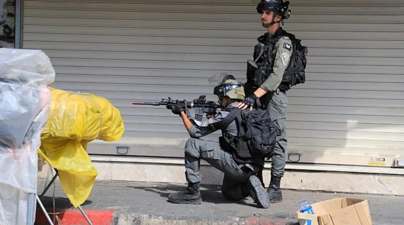 İşgalci İsrail askerlerinin Batı Şeria'da Filistinlileri yaraladığı İsrail askerlerinin</