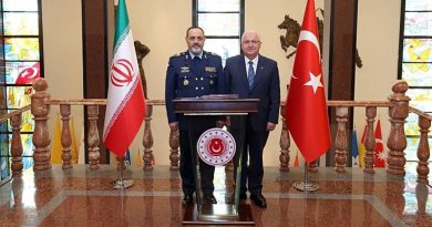 Bakan Güler, İranlı Mevkidaşı Nasirzade ile Bir Araya Geldi Bakan