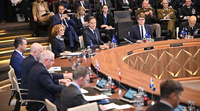 NATO'da Savunma Bakanları Toplantısı: Gündem Hava Savunması NATO'da Savunma Bakanları</