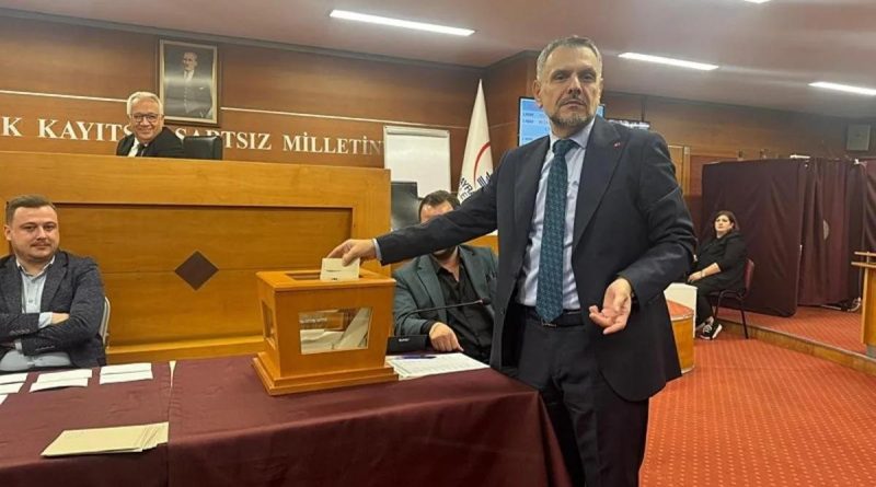 Başlık: Bayrampaşa Belediye Başkanvekilliğine AK Parti'li İbrahim Akın Seçildi İçerik: