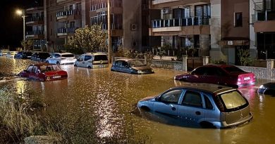 İZMİR'İN BERGEAMA İLÇESİ SEL VURDU! Son Dakika Haberleri İzmir'