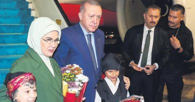 Başbakan Erdoğan Rize ve Trabzon'da Rize'de Geciken Başkan Erdoğan Başkan