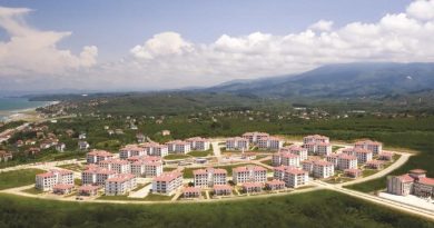 Here is the rewritten content in Turkish: Başlık: Yüzyılın Konut