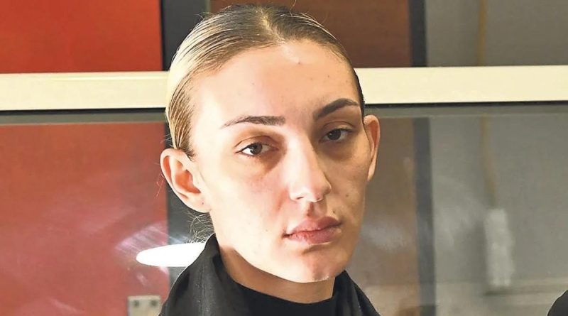 Güllü'nün Kızından Suç Duyurusu: Yayın Durdurma Talebi Güllü'nün Kızından Suç