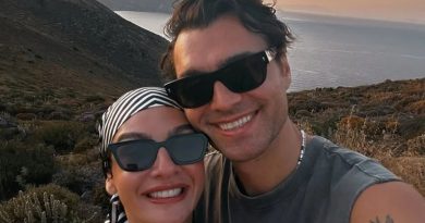 Başlık: Türkiye'nin En Sevdiği Oyuncusu Hakan Kurtaş'ı Geçmişe Götüren Paylaşım