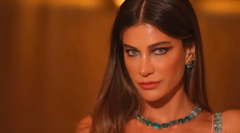 Başlık: Berrak Tüzünataç, Güllü Hakkındaki İddialara Isyan Ediyor Berrak Tüz