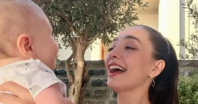 Başlık: Zeynep Tuğçe Bayat, Minik Oğlu Atlas'ın Son Halini Paylaştı