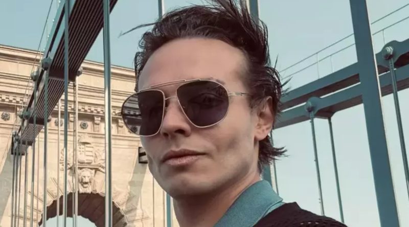 Here is the rewritten content in Turkish: Başlık: Murat Ceylan