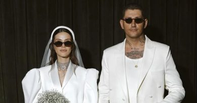 Başlık: İrem Helvacıoğlu Anne Oldu! İçerik: Ünlü Oyuncunun Mutlu Evliliğiyle