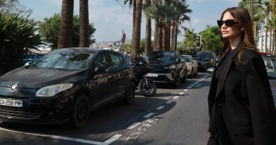 Demet Özdemir'in Cannes Tarzı Yabancı Modacılar Da Beğendi Cannes'a Giden