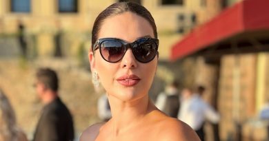 Geçmişe Götürdü! Liseli Bergüzar Korel'i Paylaştı Bergüzar Korel, Sosyal Medya