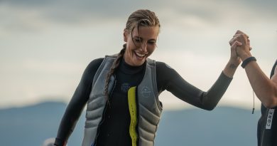 Başlık: Çağla Şıkel, Jet Sörfün Yeni Hobisi! İstanbul Boğaz'ında Jet