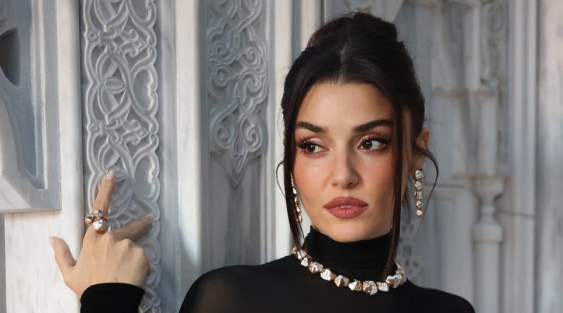 Here is the rewritten text in Turkish: Başlık: Hande Erçel'e